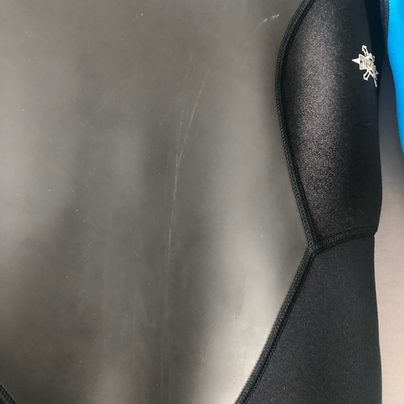 BODYGLOVE Women's wet suit. HYPERSTRETCH WAY. Temp. 3/2.  HOST PICK - Picture 8 of 16